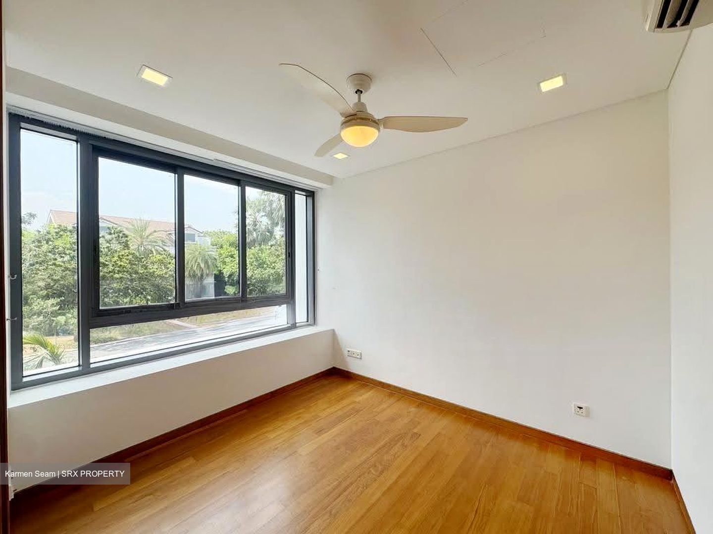 Ocean 8 (D4), Terrace #607411961